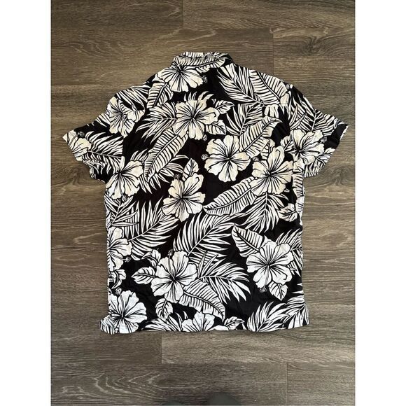 NWOT Chubbies Men’s The Visual Ferner Black & White Rayon Sunday Shirt Medium - Picture 3 of 6